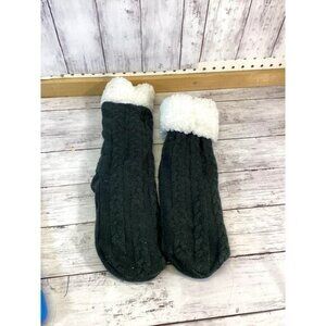 HUGGLE SLIPPER SOCKS;NEW; 1 SIZE; GRAY